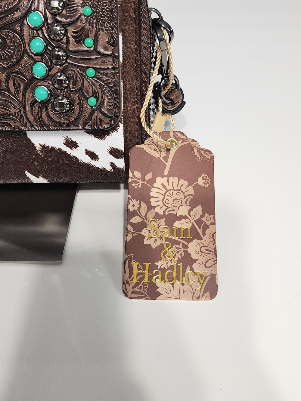 NWT Sam &Hadley Brown and White Western Embossed Wallet with Turquoise Accents - Picture 3 of 7
